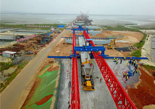 對(duì)導(dǎo)梁式架橋機(jī)主梁結(jié)構(gòu)認(rèn)識(shí)有哪些？