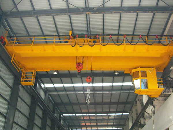 ?絕緣橋式起重機在哪些部位做絕緣處理？