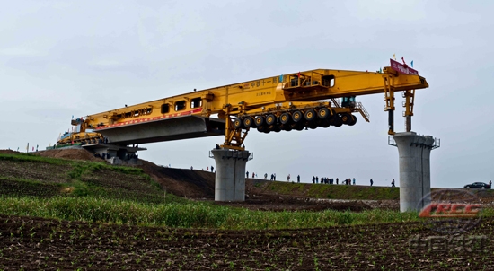 架橋機(jī)在購買過程中嚴(yán)格控制其質(zhì)量