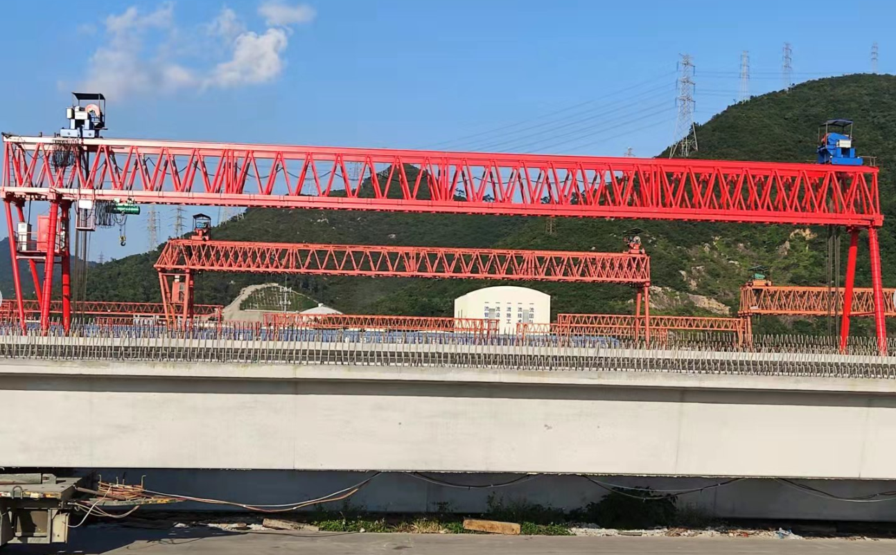 龍門吊怎么預防惡劣天氣的來襲？龍門吊都需要做好哪些準備工作？