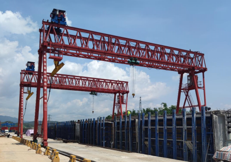 龍門(mén)吊滑觸線由什么構(gòu)成的？龍門(mén)吊滑觸線有什么用途？